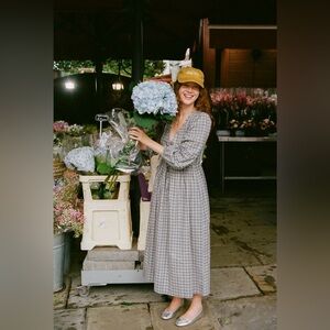 Christy Dawn Saunders EUC